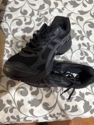 Tenis Asics Negros