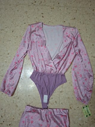 Conjunto body y falda estampado floral