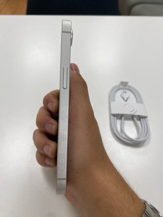 iPhone 16e | Negozio | Garanzia