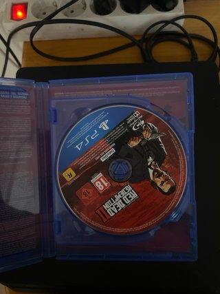 PS4 Slim 1TB Negra + Mando y Cables