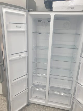 Nevera Beko americana 1.80m x 90cm