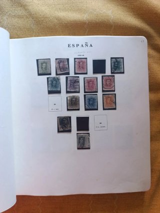 Album di francobolli spagnoli incompleti