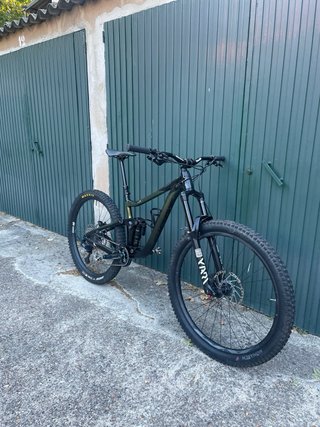Giant Reign 2 (2023) - Talla M (29")