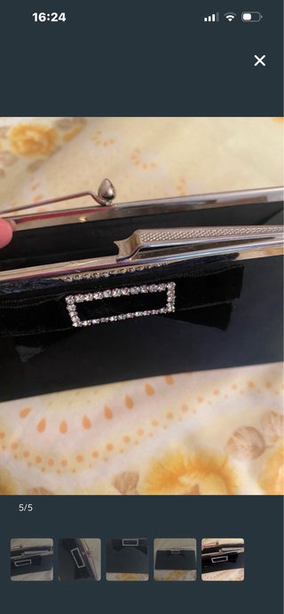 Bolso de fiesta negro con pedrería