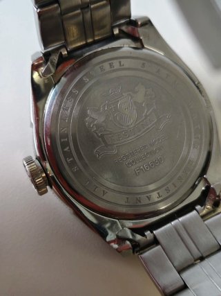 Reloj deportivo Festina multifunción, acero inox.