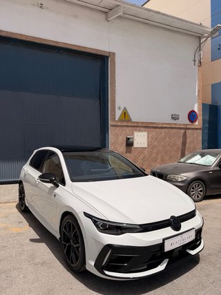Volkswagen Golf R333 black 2025