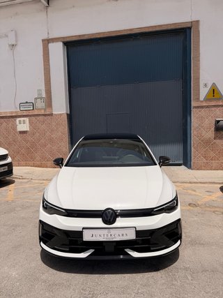 Volkswagen Golf R333 black 2025