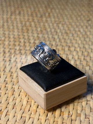 Anello in Argento con Elefanti