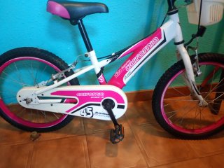 Bicicleta Infantil California BH algo negociable