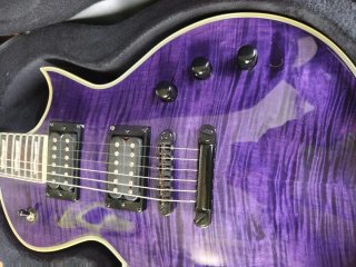 LTD EC-1000 Guitarra Eléctrica Púrpura