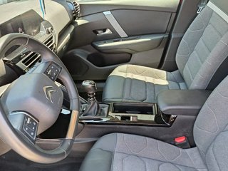 cuota 220€ - Citroen C4 2024 131cv