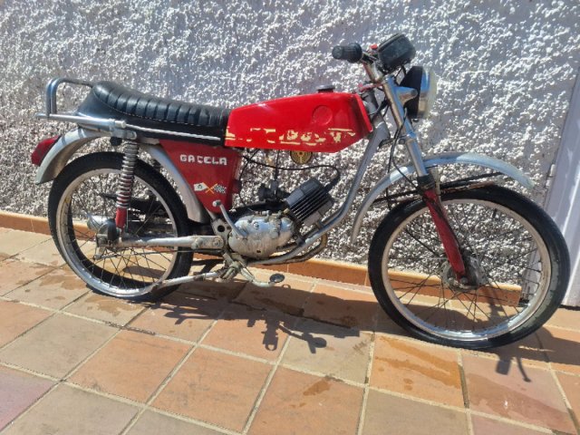 Puch Gacela 49 Roja y Plata