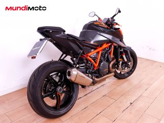 KTM 1290 SUPER DUKE R