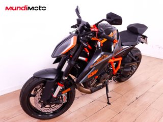 KTM 1290 SUPER DUKE R