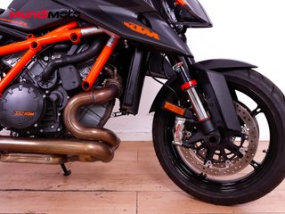KTM 1290 SUPER DUKE R