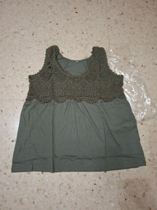 Camiseta tirantes crochet verde