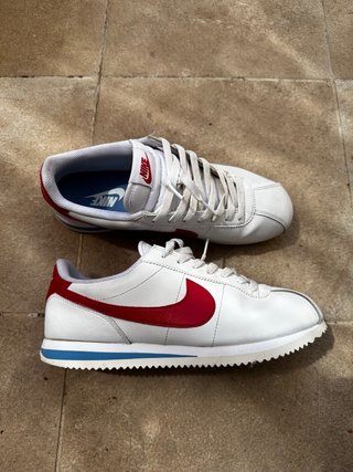 Nike Cortez Blancas y Rojas