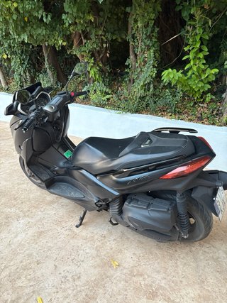 Yamaha XMAX 400 2018 - ITV hasta 2028