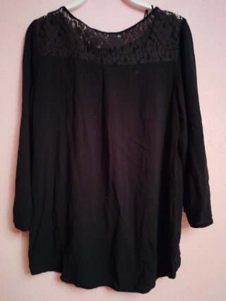 Blusa CHK Negra de Encaje