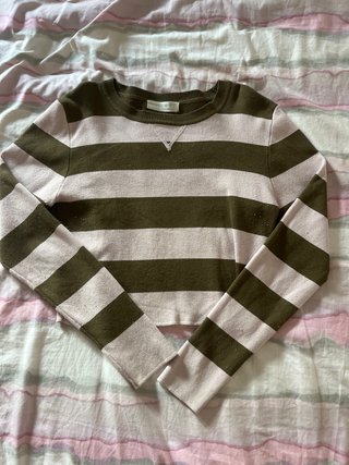 Camiseta corta de rayas verde y rosa