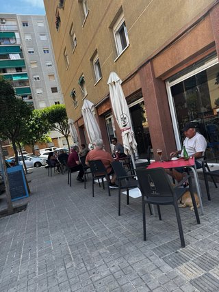 Bar cafeteria