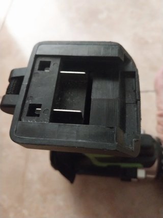 Taladro Inalámbrico Negro y Verde