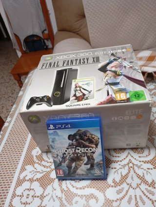 Xbox 360 Nera + 2 Controller + Gioco PS4