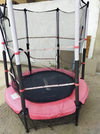 Cama elástica infantil con red de seguridad