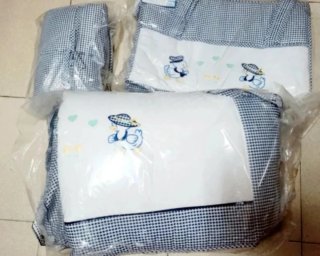 Edredón infantil cuadros azul y blanco