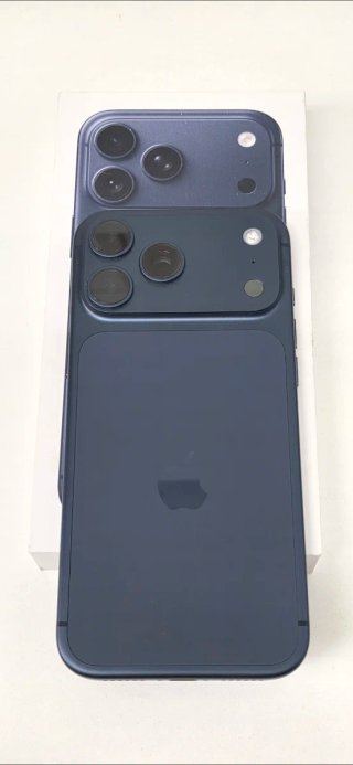 iPhone 17 Pro Max Azul Marino