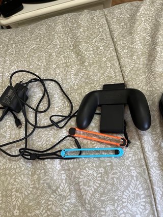 Nintendo Switch 2 + Mario Kart World