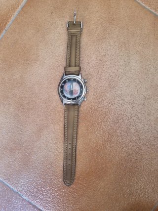 Reloj curioso
