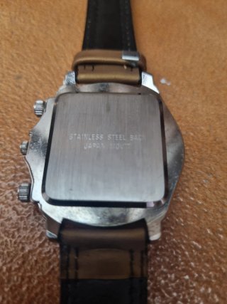 Reloj curioso