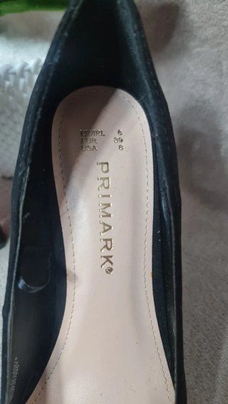 Zapatos de tacón negros
