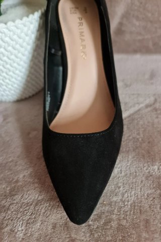 Zapatos de tacón negros
