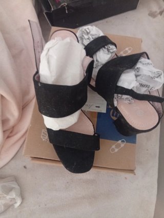 Zapatos de tacón negros para mujer