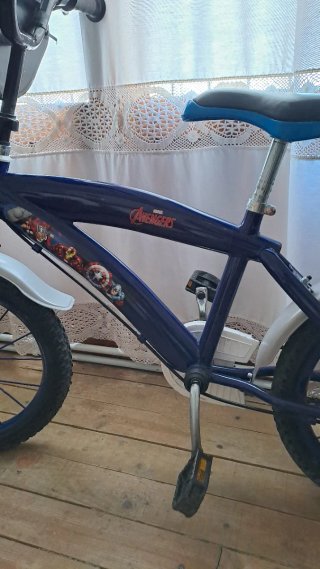 Bicicleta infantil Marvel Avengers 16''