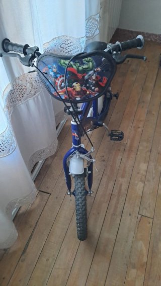 Bicicleta infantil Marvel Avengers 16''