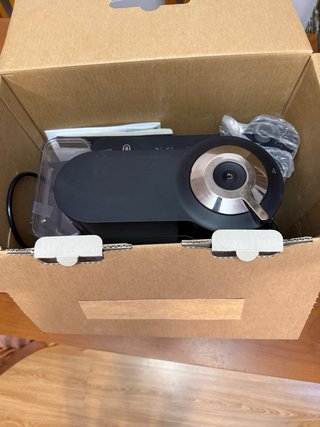 Cafetera Nespresso DeLonghi Vertuo Lattissima Negr