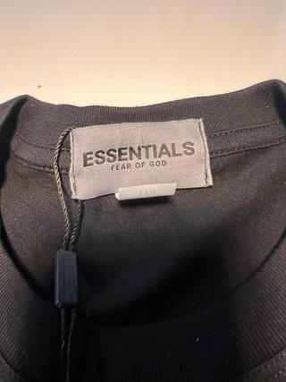 Conjunto Essentials Negro Talla S