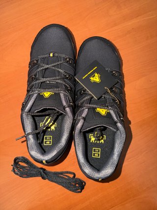 Zapatos de seguridad negros y amarillos talla 46
