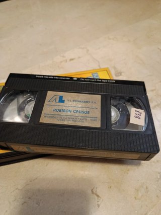 VHS Robinson Crusoe: El Retorno a la Jungla