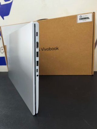 Asus Vivobook F15074V i3-1315U 8GB 512GB