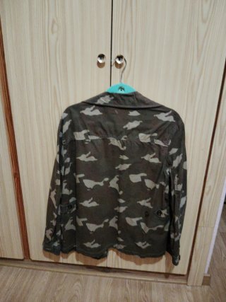 Chaqueta militar H&M delgada