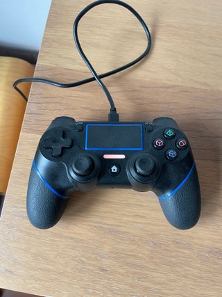 Pack PS4 1TB Slim + 3 Mandos + 4 Juegos + 2 micros