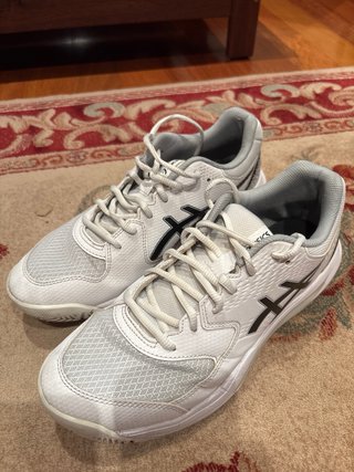 Zapatillas ASICS Blancas y Negras