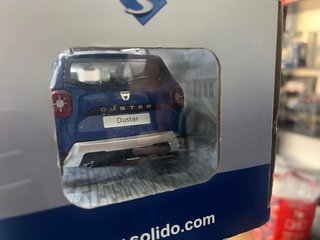 Miniatura Dacia Duster Azul Solido 1/18