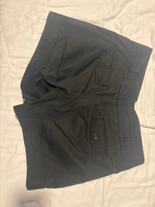 Pantalón corto Massimo Dutti pinzas negro