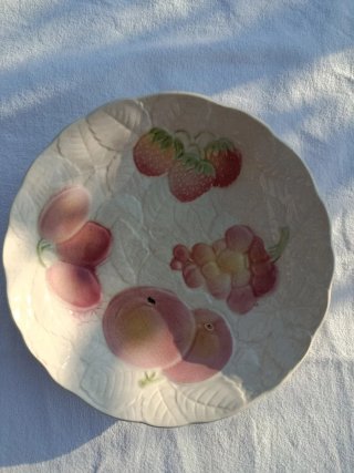 Plato Antiguo Barbotina Frutas Salins-les-Bains