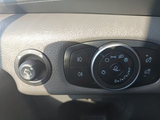 Ford Transit CHASIS CAJA CERRADA CON PUERTA